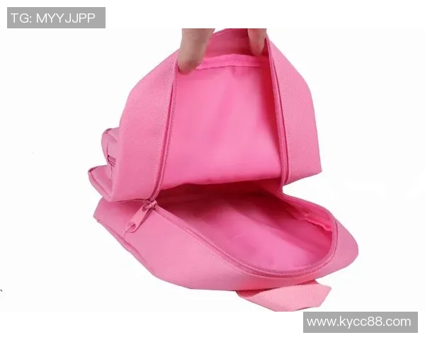 杨瀚森的粉色小书包背后故事:时尚与个性的完美结合 杨瀚森的粉色小书包背后故事:时尚与个性的完美结合