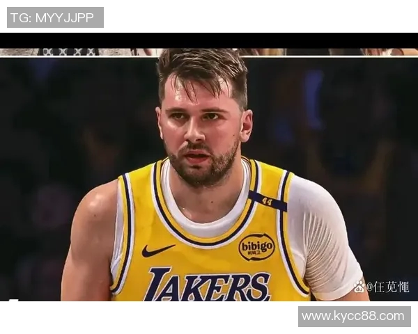 詹姆斯称赞东契奇身体状态出色有助于赛后恢复表现提升 詹姆斯称赞东契奇身体状态出色有助于赛后恢复表现提升