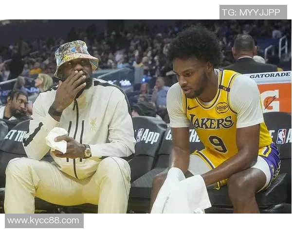 夸梅建议布朗尼学习基德技巧先适应三分再练习突破能力 夸梅建议布朗尼学习基德技巧先适应三分再练习突破能力