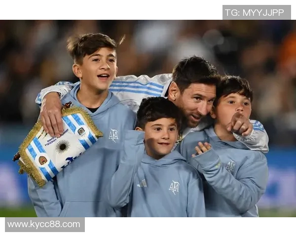 梅西本赛季表现惊艳各项赛事49场打入42球生涯总进球数已达892球 梅西本赛季表现惊艳各项赛事49场打入42球生涯总进球数已达892球