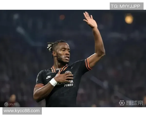 德天空报道巴舒亚伊冬窗或将离开法兰克福最迟夏窗确定去向 德天空报道巴舒亚伊冬窗或将离开法兰克福最迟夏窗确定去向