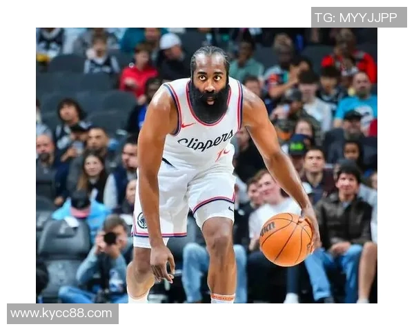 奇才庆祝库利巴利生涯100帽海报引发热议误用哈登图片替代字母哥 奇才庆祝库利巴利生涯100帽海报引发热议误用哈登图片替代字母哥